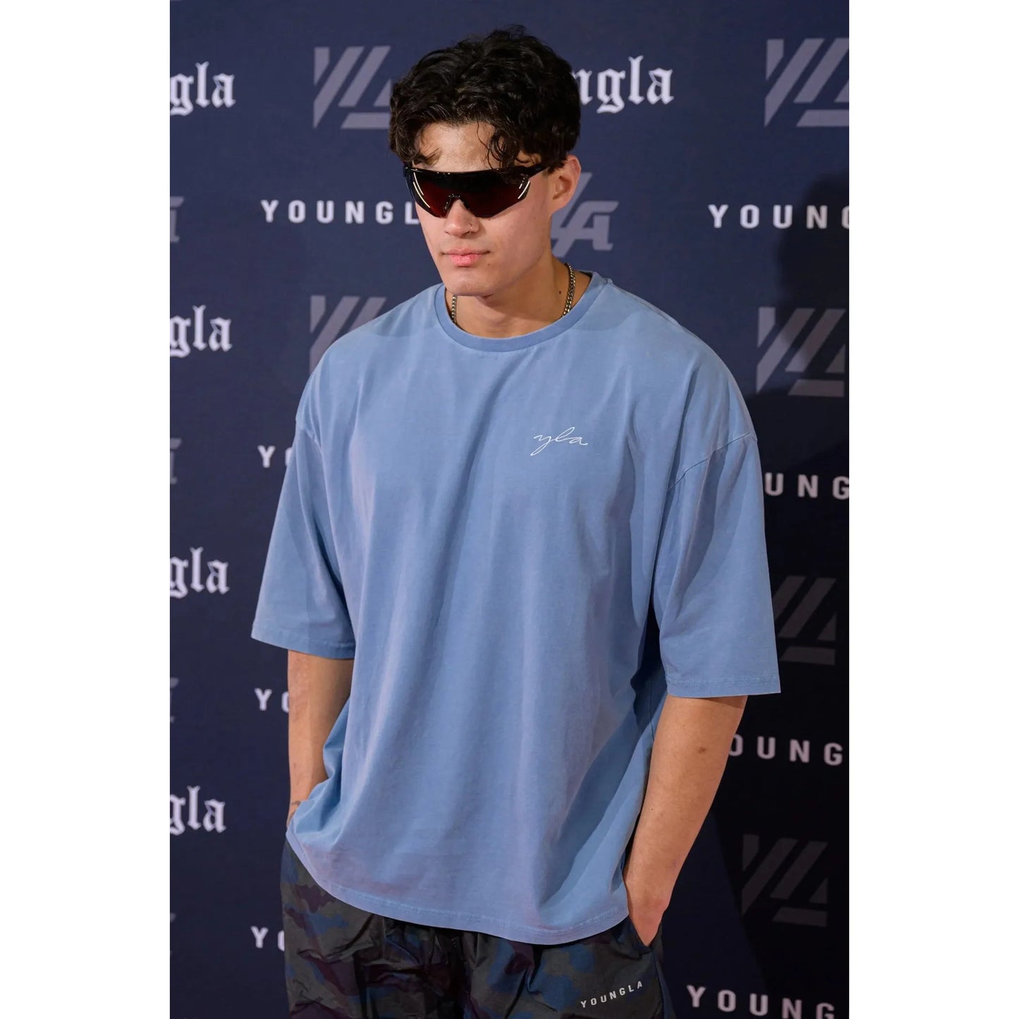 464 SKYLINE SUPER SIZED TEES
